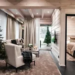 Santa's Luxury Boutique - Santa Claus Village Willa *