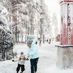 Willa Santa's Luxury Boutique - Santa Claus Village